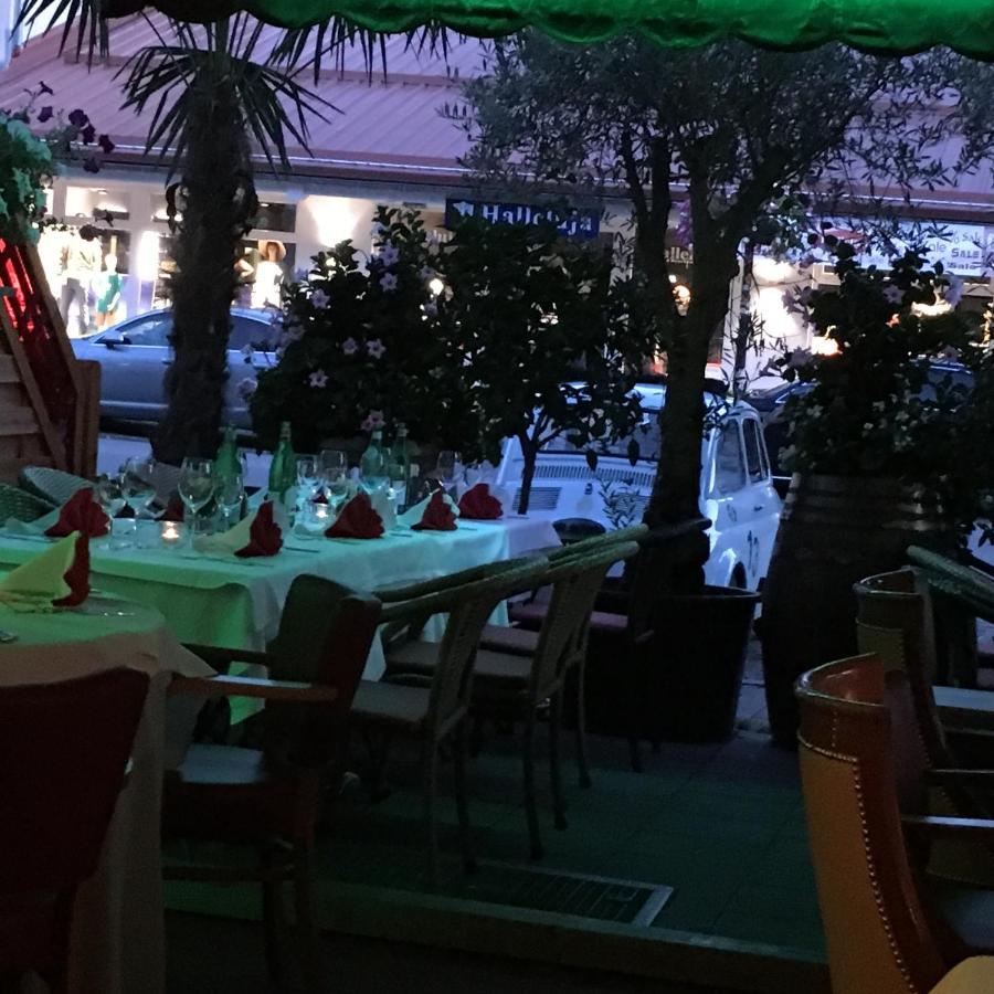 بلانغ Hotel Ristorante La Terrazza الغرفة الصورة